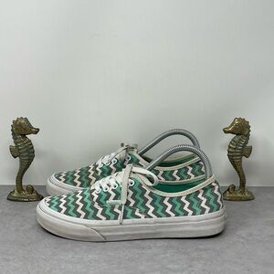 Vans Off the Wall Chevron Green & Grey Shoes Men 7/Women 8.5 Sneakers